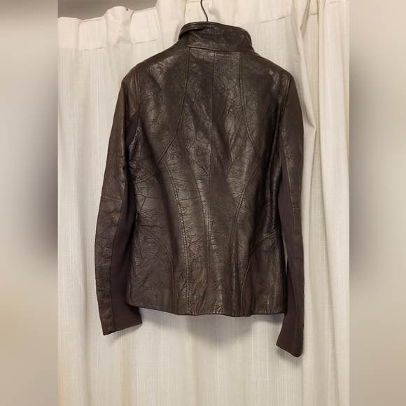 Womans Leather Jacket - Picture 2 of 4